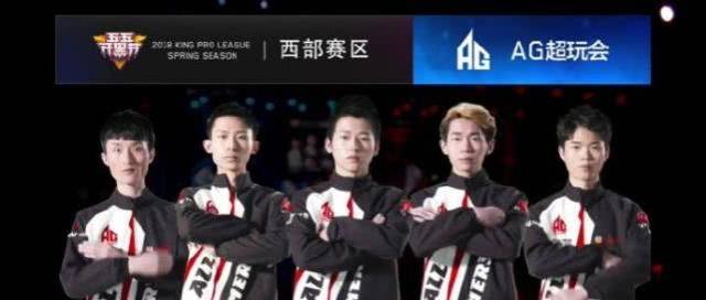 在禁区内完 在禁区内完